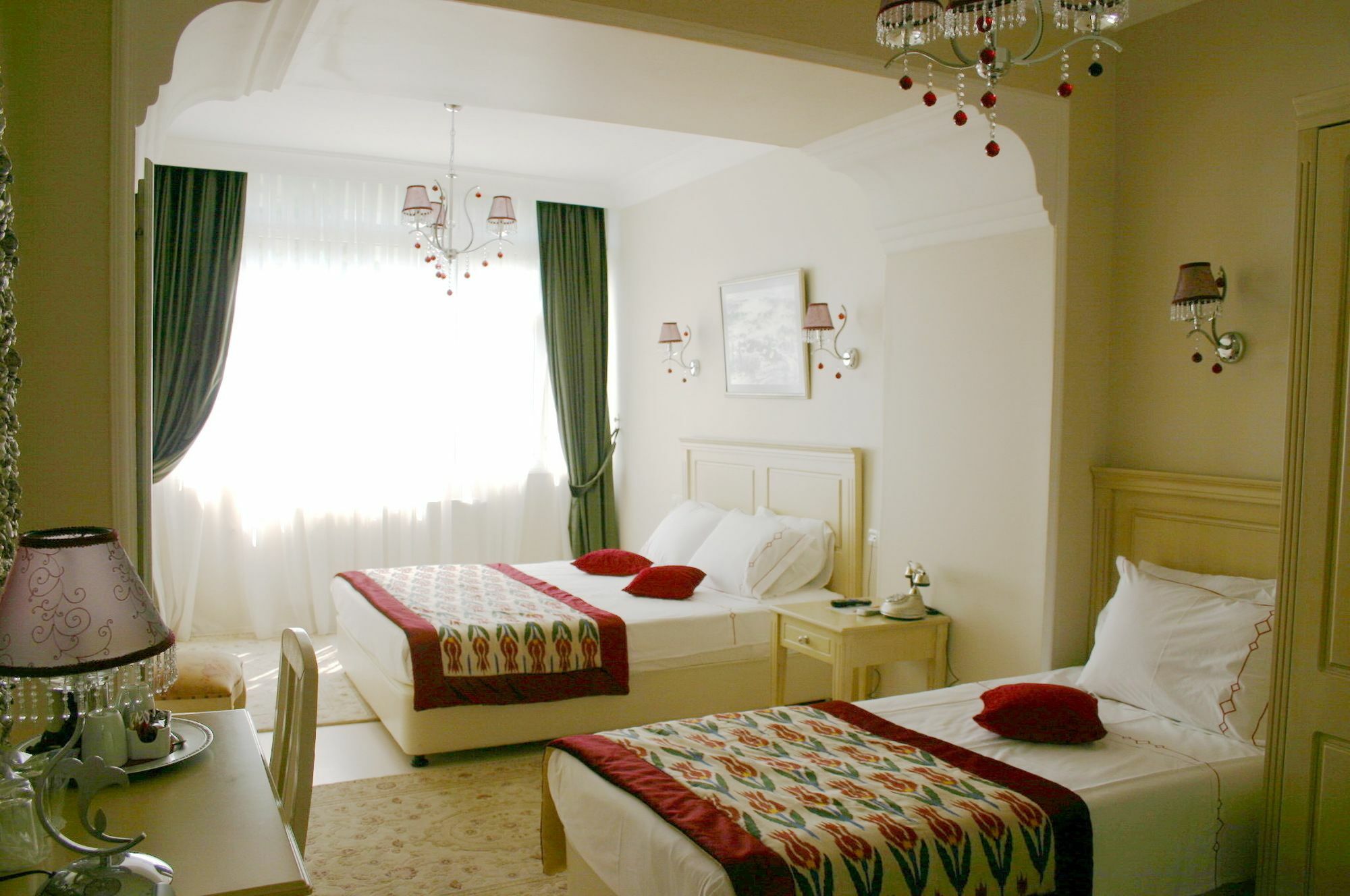 Divas Silver Istanbul Bagian luar foto