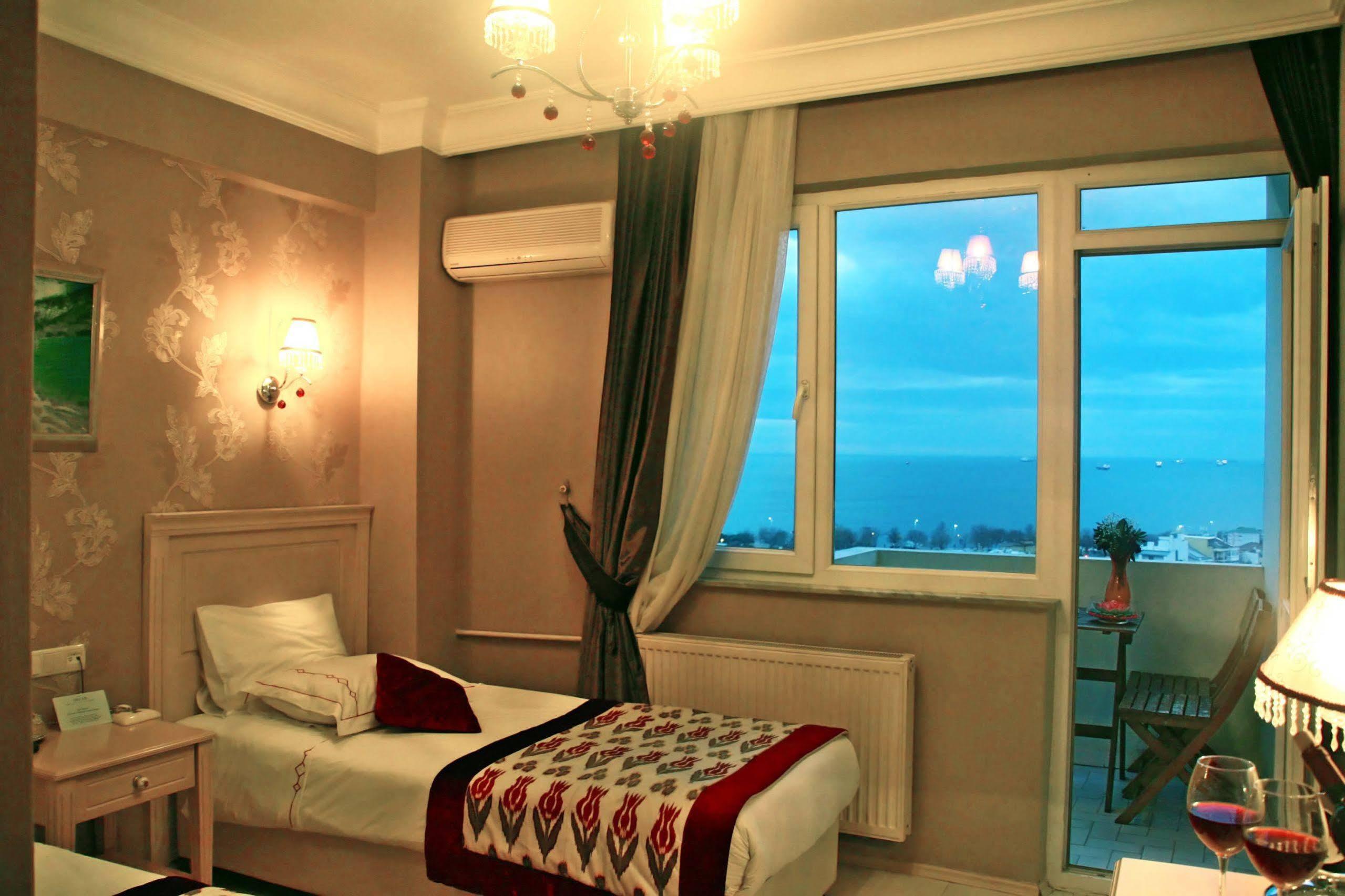 Divas Silver Istanbul Bagian luar foto